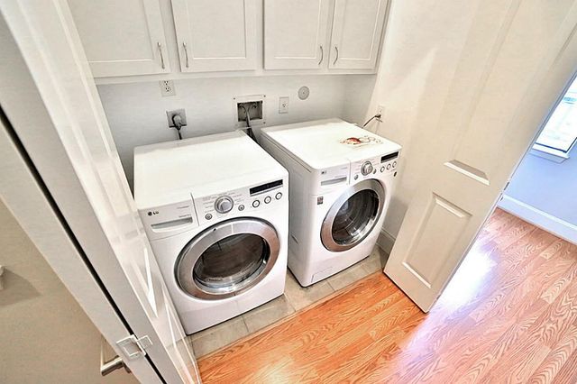 407 Jackson Hill Street, Houston, TX 77007