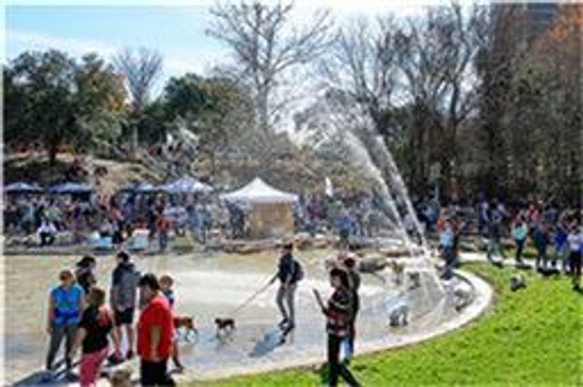 407 Jackson Hill Street, Houston, TX 77007