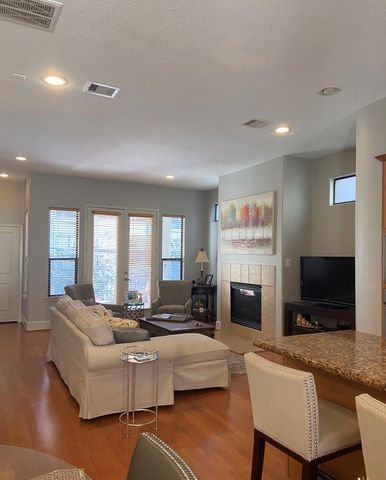 407 Jackson Hill Street, Houston, TX 77007