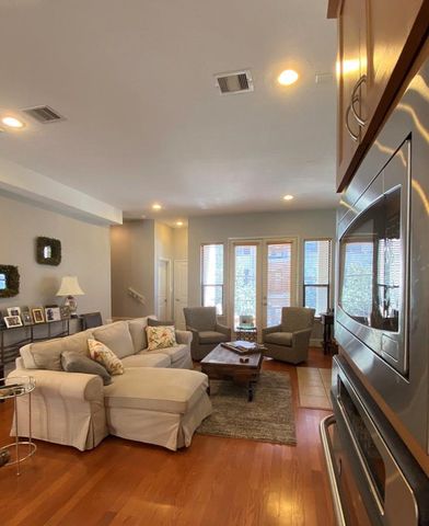 407 Jackson Hill Street, Houston, TX 77007