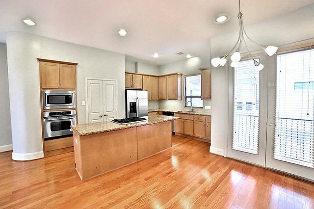 407 Jackson Hill Street, Houston, TX 77007