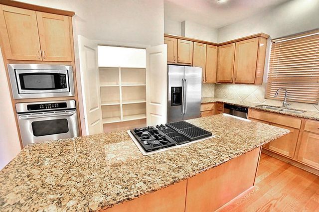 407 Jackson Hill Street, Houston, TX 77007