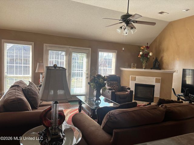 8493 Cross Over Road, Southaven, MS 38672