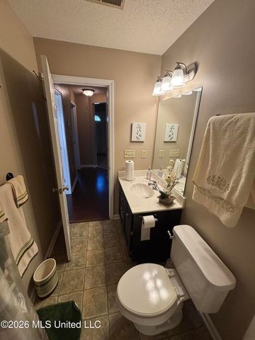 8493 Cross Over Road, Southaven, MS 38672