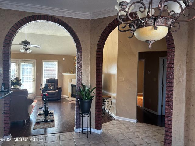 8493 Cross Over Road, Southaven, MS 38672