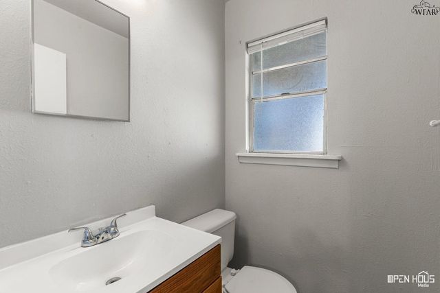 5010 LAKEFRONT DRIVE, Wichita Falls, TX 76310