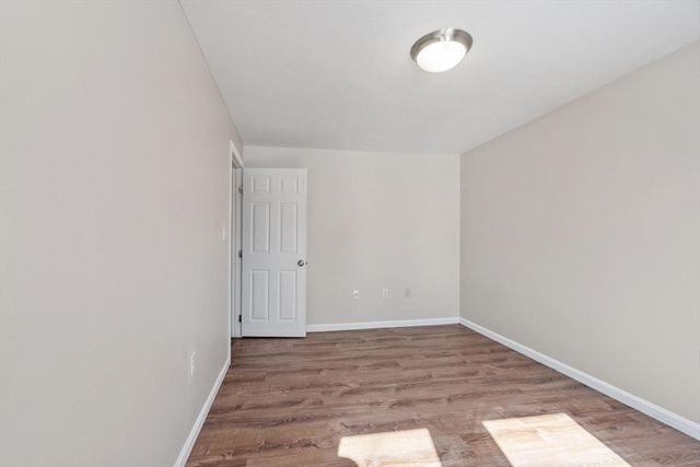 32 Arlington St 32, Haverhill, MA 01830