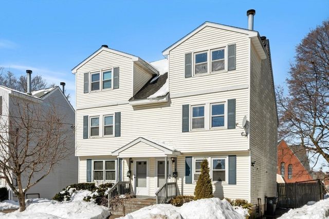 32 Arlington St 32, Haverhill, MA 01830