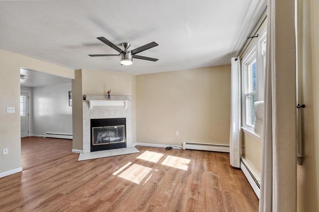 32 Arlington St 32, Haverhill, MA 01830