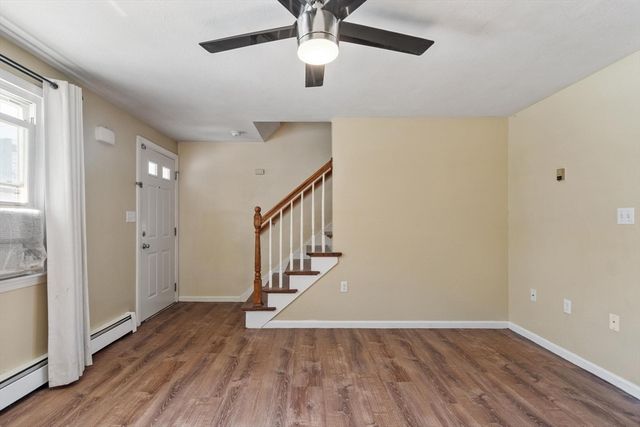 32 Arlington St 32, Haverhill, MA 01830