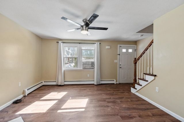 32 Arlington St 32, Haverhill, MA 01830