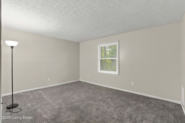 1196 Flatlick Rd, Mt Washington, KY 40047
