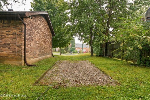 1196 Flatlick Rd, Mt Washington, KY 40047