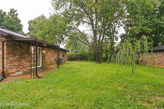 1196 Flatlick Rd, Mt Washington, KY 40047