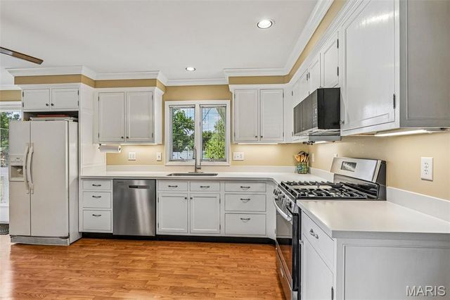2213 Gladiator Drive, Fenton, MO 63026