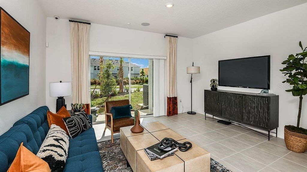 Image 11 of property listing at 10641 ORBIT TERRACE, Sarasota, FL 34241