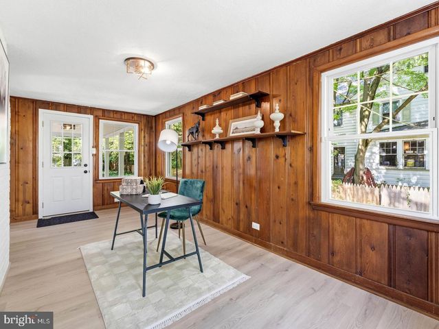 4 2ND ST, Riverton, NJ 08077