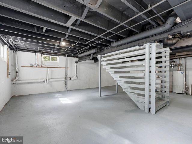 4 2ND ST, Riverton, NJ 08077