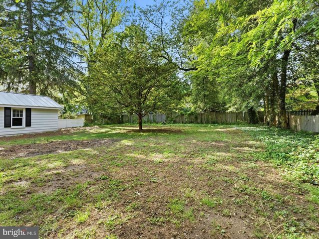 4 2ND ST, Riverton, NJ 08077