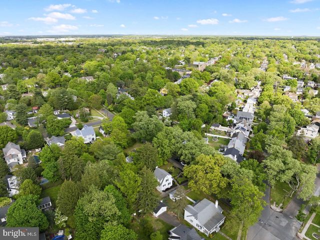 4 2ND ST, Riverton, NJ 08077