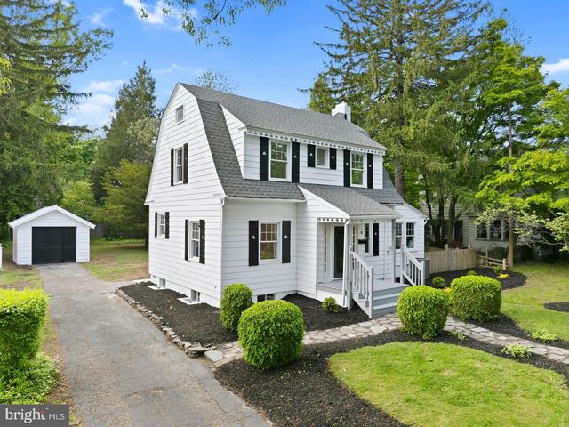 4 2ND ST, Riverton, NJ 08077