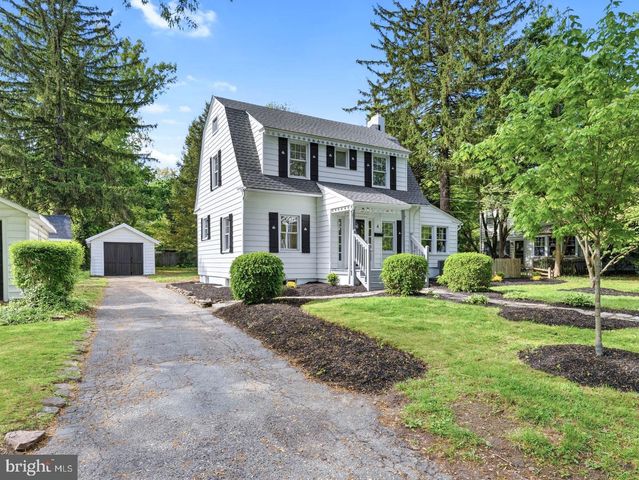 4 2ND ST, Riverton, NJ 08077