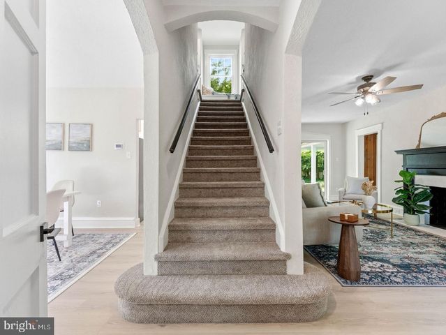 4 2ND ST, Riverton, NJ 08077
