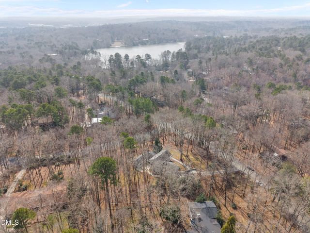 600 Lakeshore Lane, Chapel Hill, NC 27514