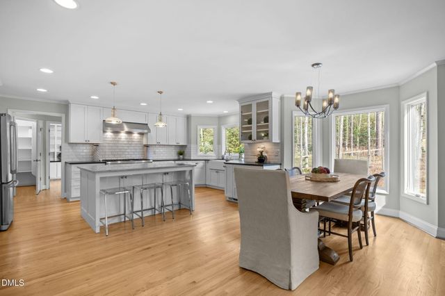 600 Lakeshore Lane, Chapel Hill, NC 27514