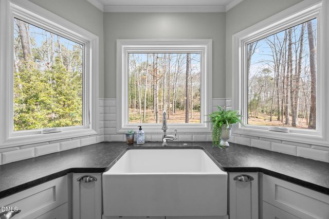 600 Lakeshore Lane, Chapel Hill, NC 27514