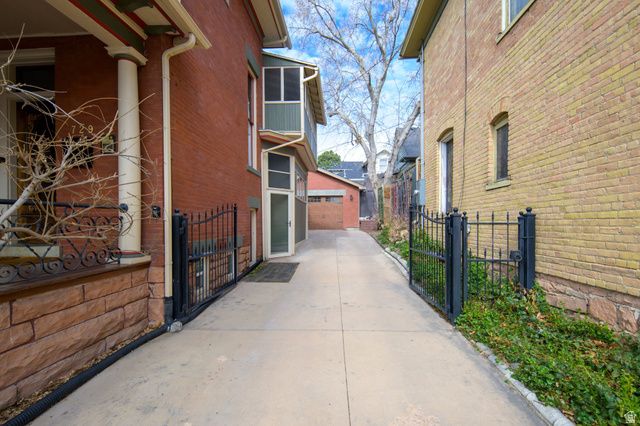 729 E 3RD AVE, Salt Lake City, UT 84103