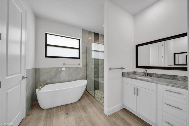 4107 NW 37th ST, Cape Coral, FL 33993