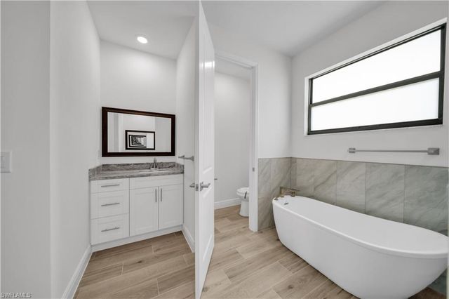 4107 NW 37th ST, Cape Coral, FL 33993