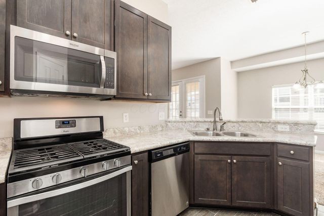 3732 Evelynton Avenue, Lewis Center, OH 43035