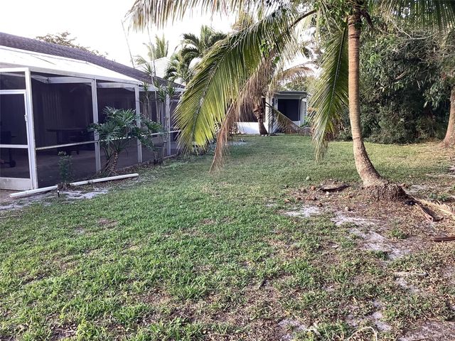 4602 Norfolk Island Pine Drive, Tamarac, FL 33319