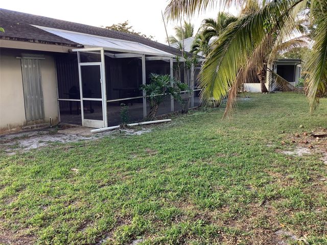 4602 Norfolk Island Pine Drive, Tamarac, FL 33319