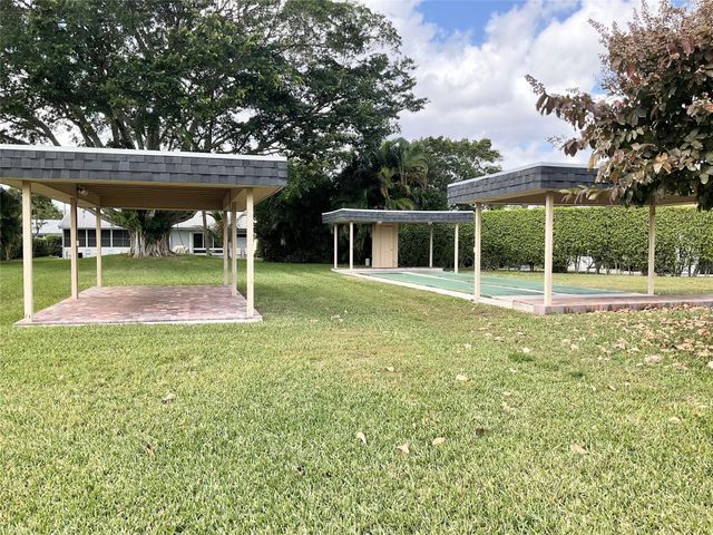 4602 Norfolk Island Pine Drive, Tamarac, FL 33319