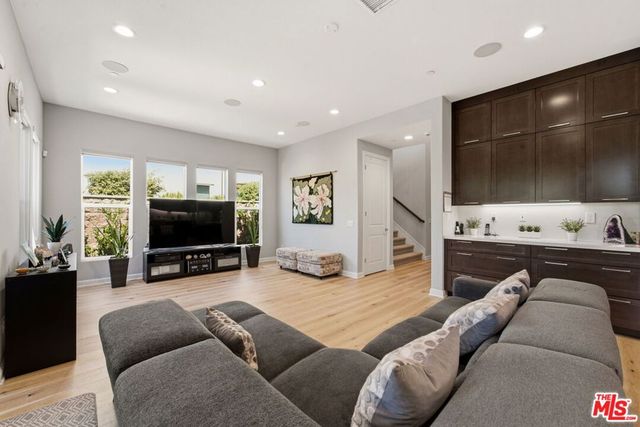20715 Butternut Circle, Porter Ranch, CA 91326