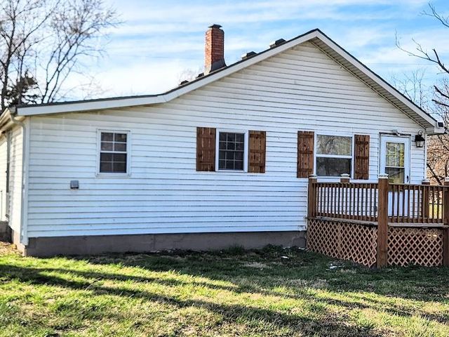 1712 Martha Street, St Joseph, MO 64504