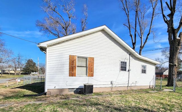 1712 Martha Street, St Joseph, MO 64504