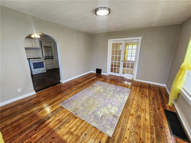 1712 Martha Street, St Joseph, MO 64504