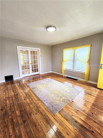 1712 Martha Street, St Joseph, MO 64504