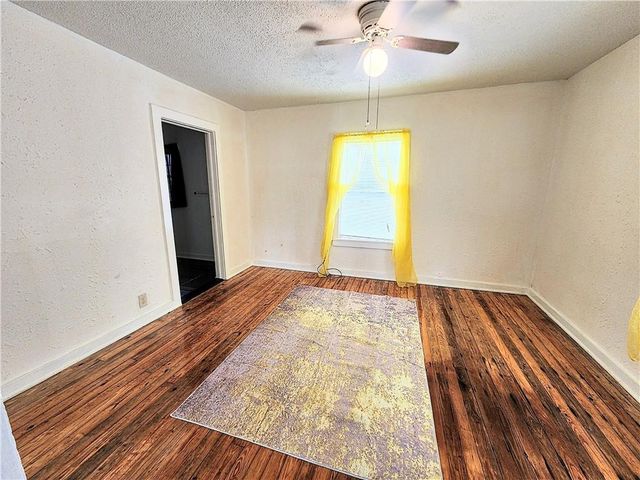 1712 Martha Street, St Joseph, MO 64504