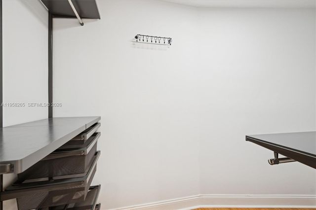 717 Crandon Blvd 507, Key Biscayne, FL 33149