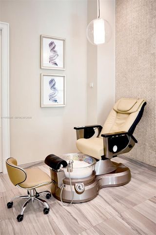 717 Crandon Blvd 507, Key Biscayne, FL 33149