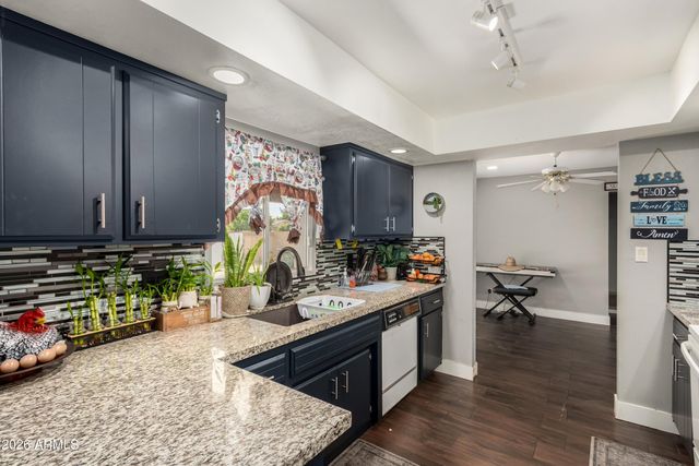 3033 W NORTHVIEW Avenue, Phoenix, AZ 85051