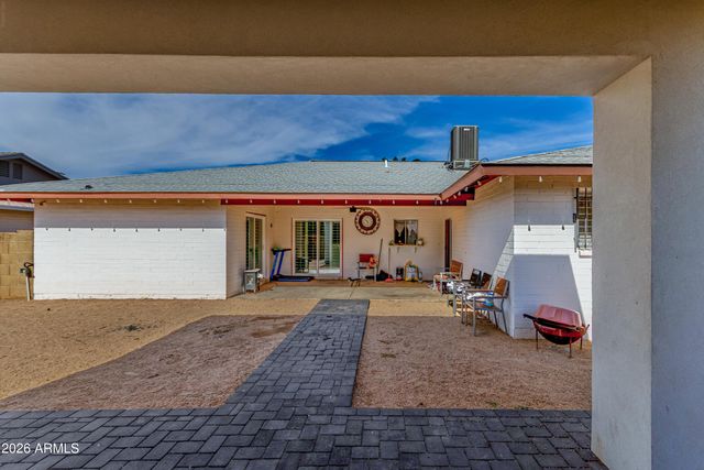 3033 W NORTHVIEW Avenue, Phoenix, AZ 85051