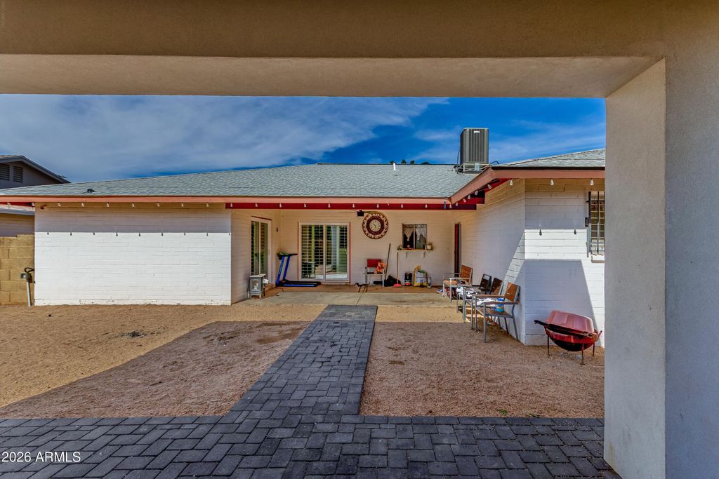 3033 W NORTHVIEW Avenue, Phoenix, AZ 85051 — photo 5