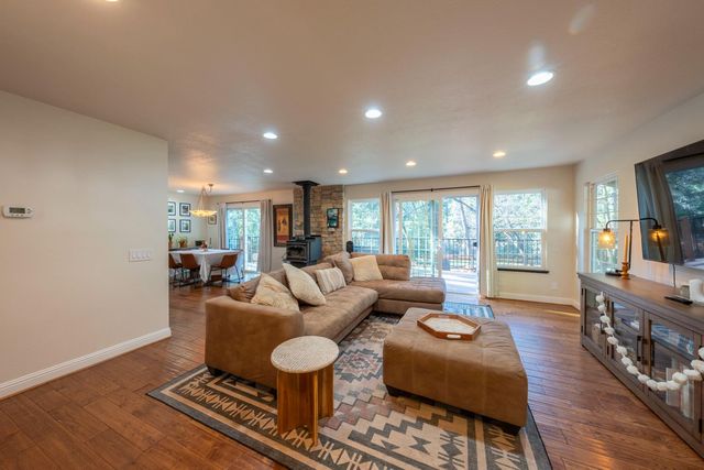 6212 Baywood Ct, Foresthill, CA 95631