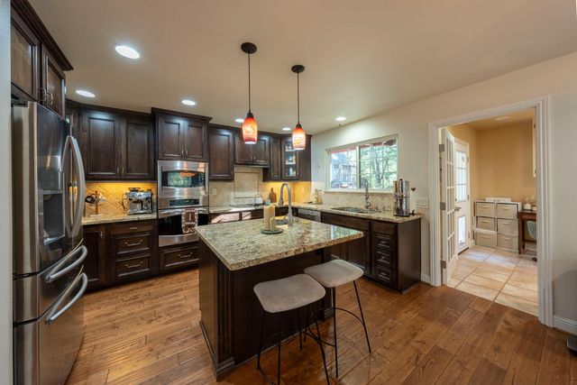 6212 Baywood Ct, Foresthill, CA 95631